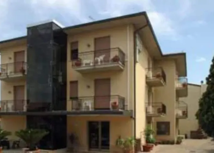 Hotel con piscina: Hotel I Due Cigni